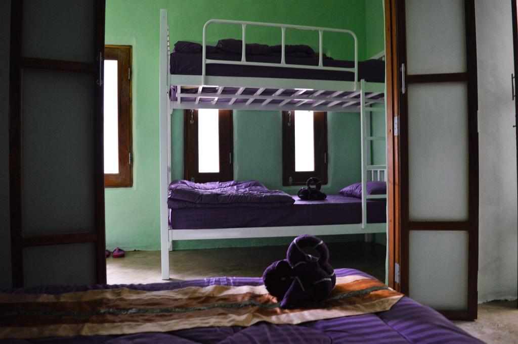 Monkey House Hotel Pai Luaran gambar
